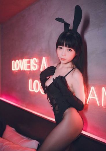 美女来了