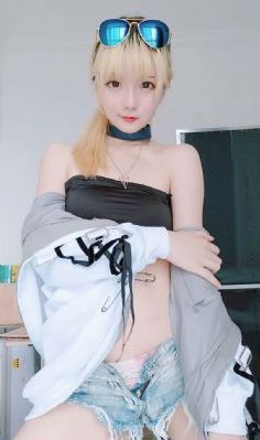 女朋友的母亲完整视频带翻译