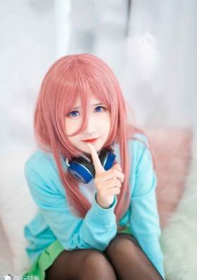 锁金梅