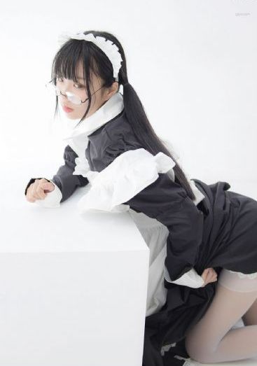 男生女生向前冲2024