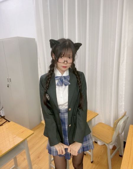 三级黄色免费看