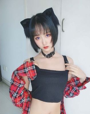 无毛的粉嫩美鲍